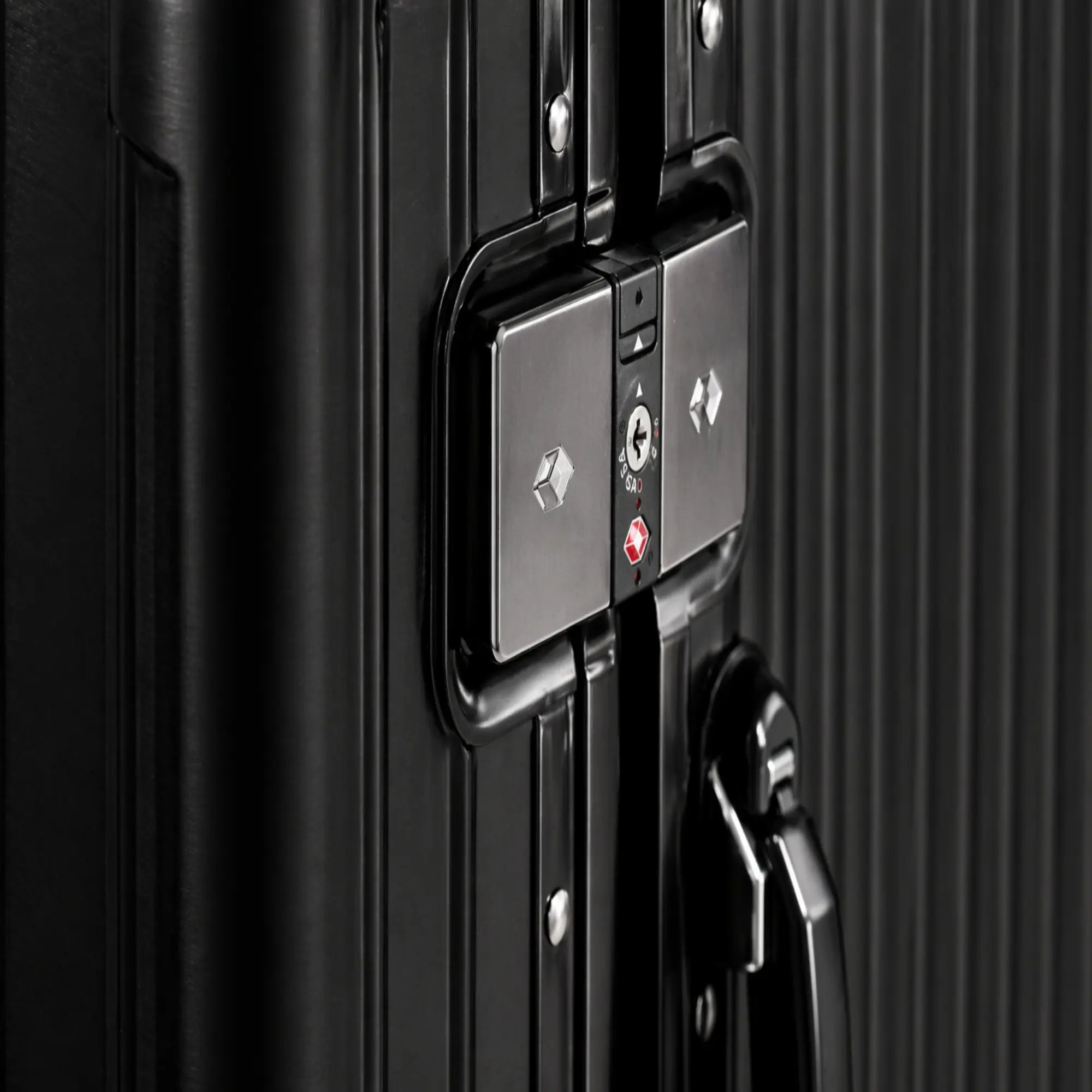 ALUMCASE Essential | Valise Cabine Aluminium 53cm